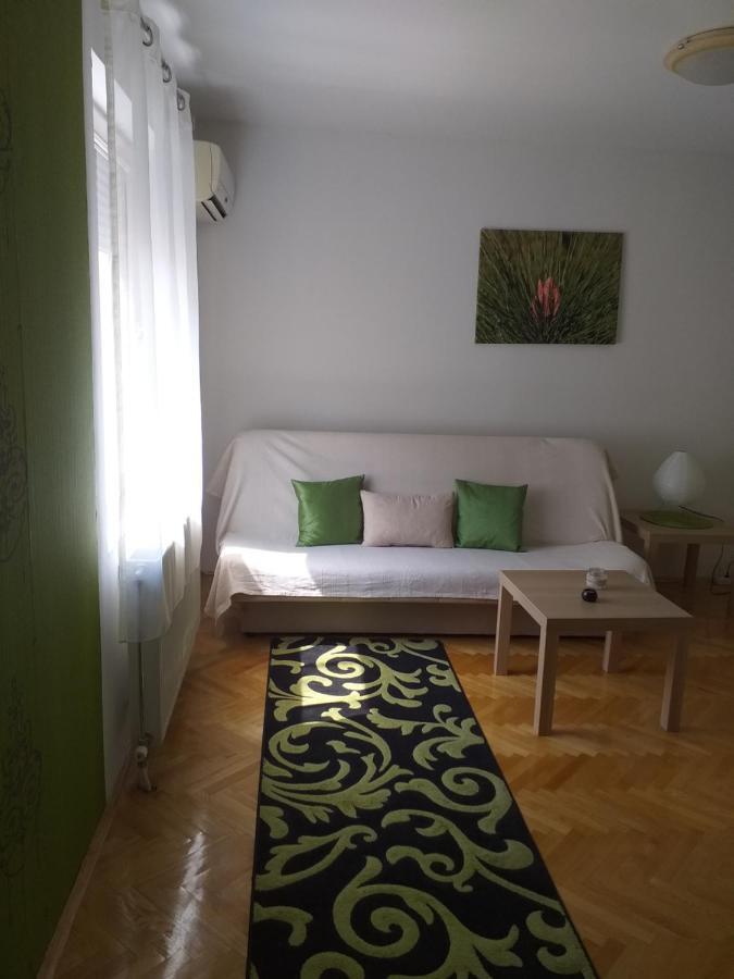 Apartment Kiwi Novi Sad Exterior foto